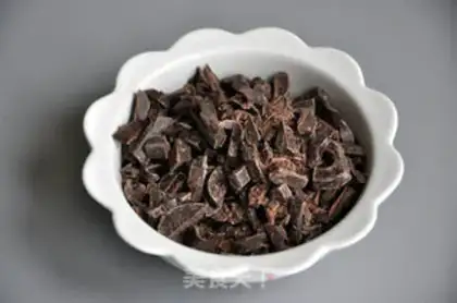 Make Handmade chocolate step 1