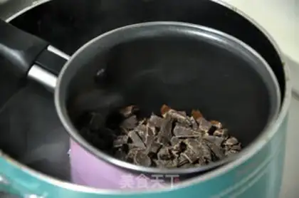 Make Handmade chocolate step 2