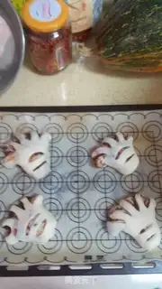 Make Tiger Claw Bread step 14