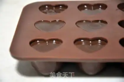 Make Handmade chocolate step 7