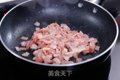 Make Egg bacon roasted potatoes step 1