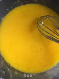 Make Strawberry cream cake step 2