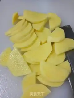 Make Five flowers with potatoes step 1