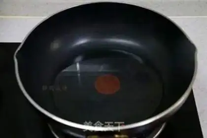 Make Fried eggs step 2
