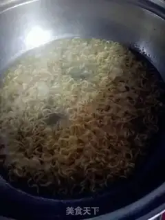 Make Spaghetti pizza step 1