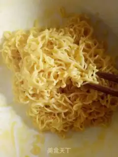 Make Spaghetti pizza step 3