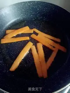 Make Spaghetti pizza step 4