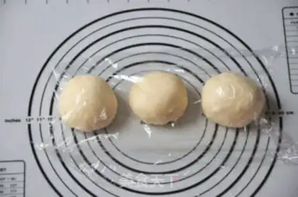 Make Light cream coconut rolls step 5