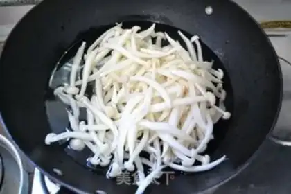 Make Garlic white mushrooms step 3
