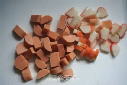 Make Microwave ham and egg fried rice step 1