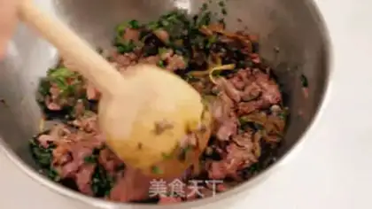 Make Meatballs with creamed egg pasta step 3