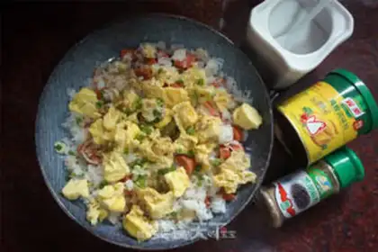 Make Microwave ham and egg fried rice step 6