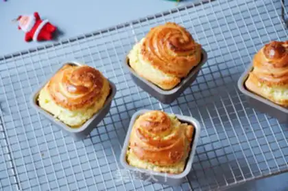Make Light cream coconut rolls step 15