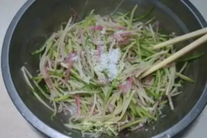 Make Sour radish step 3