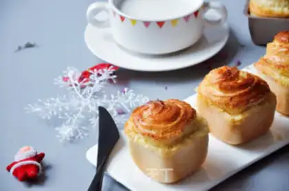 Make Light cream coconut rolls step 17
