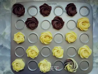 Make Double rose cookies step 7