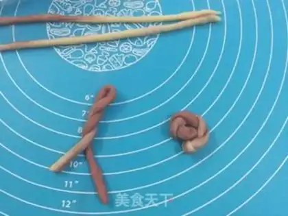 Make Rings and bread step 14