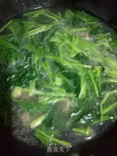 Make Five-cowball spinach soup step 4