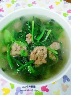 Make Five-cowball spinach soup step 5