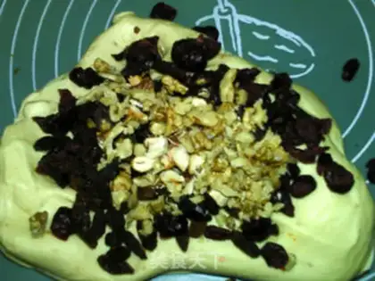 Make Sicilian lemon nut bread step 4