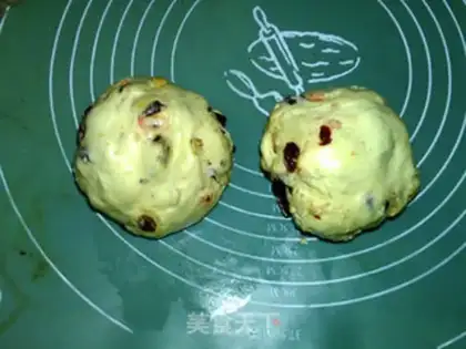 Make Sicilian lemon nut bread step 7