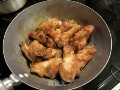 Make White wine, chicken wings step 4
