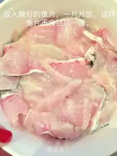 Make Sour soup boiling fish step 8