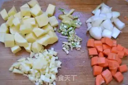 Make Potato curry chicken step 1