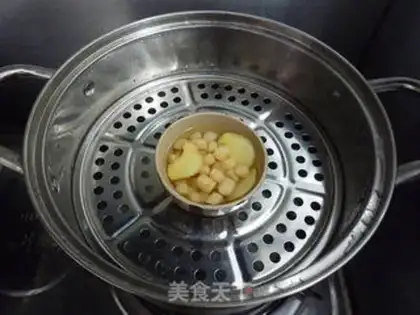 Make Dry-shell steamed eggs step 1