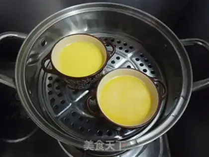 Make Dry-shell steamed eggs step 5
