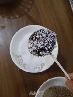 Make Lollipop cake step 16