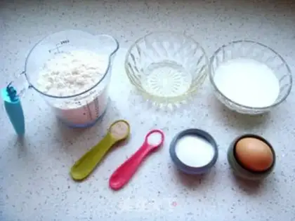 Make A little flower bread step 0