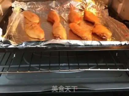 Make The honey is on the wings step 5