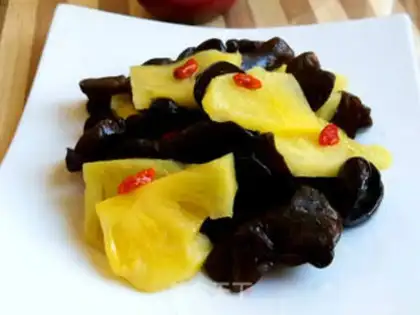 Make Pineapple fried wood step 10