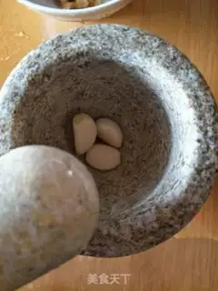 Make Garlic cucumber step 1