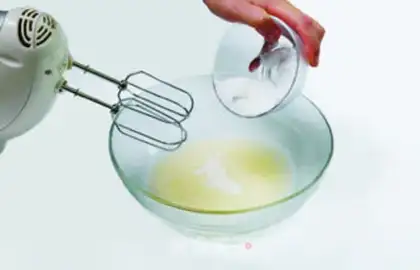 Make Grenade cake step 1