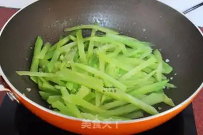 Make Garlic fried rice step 5