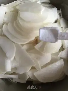 Make Plum sauce and radish step 1