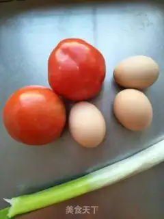 Make Tomato fried eggs step 0