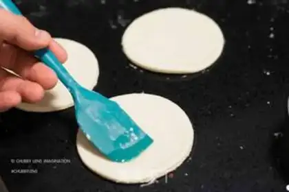 Make Plum-crunch step 10