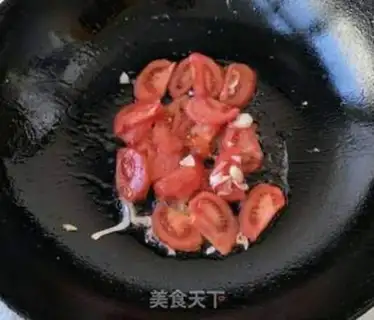 Make Tomato fried eggs step 3