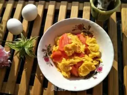 Make Tomato fried eggs step 6