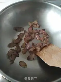 Make Sausage fried Dutch beans step 5