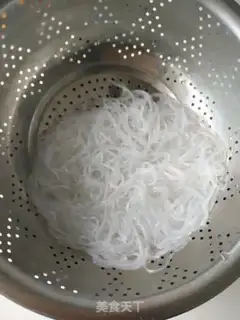 Make Salmon sauce and cabbage step 1