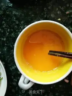 Make Plum fried eggs step 1