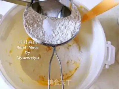 Make Chocolate lollipop cake step 6