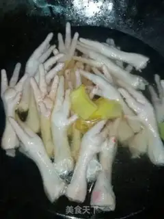 Make Spicy claws step 1