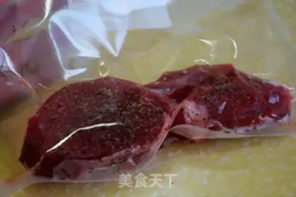 Make Cold, slow steak step 1