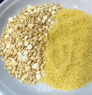 Make Porridge of oatmeal step 0