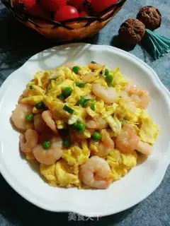 Make Shrimp fried eggs step 8